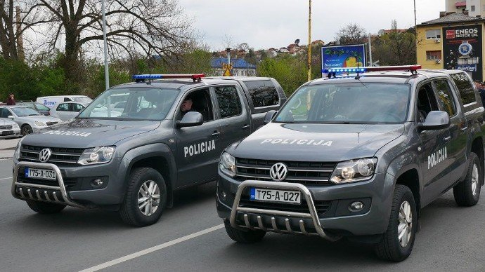 Kod Živinica vozač traktora poginuo nakon udara voza