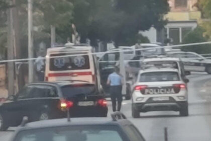 Maloljetnik na biciklu poginuo na putu prema školi