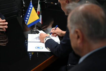 Vlada ZDK osigurala 600.000 KM: Potpisan sporazum za glavni projekat Nacionalnog stadiona u Zenici