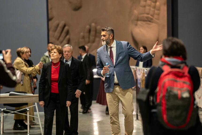 Američki senatori posjetili Memorijalni centar Srebrenica