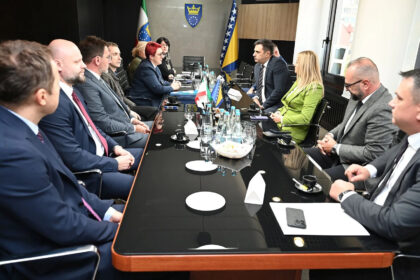 Ministarstvo finansija ZDK potpisalo ugovore sa četiri banke za pružanje bankarskih usluga do 2030.