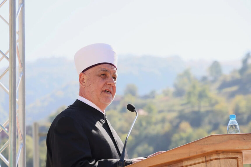 Reisul-ulema Kavazovć: Jedinstvo iz džamijskih safova prenesite u svakodnevni život