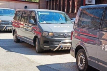 Određen pritvor Damiru Hodžiću: Vlasnika firme tukao metalnom šipkom po po rukama, koljenu i stomaku, pa pobjegao