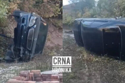 Sarajevo: Mercedes sletio s ceste i završio u porodičnom dvorištu